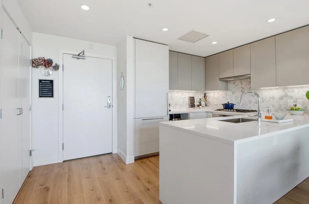 1304 8188 FRASER STREET, Vancouver BC V5X 0J8, Vancouver BC — Residential for Sale - Photo 3