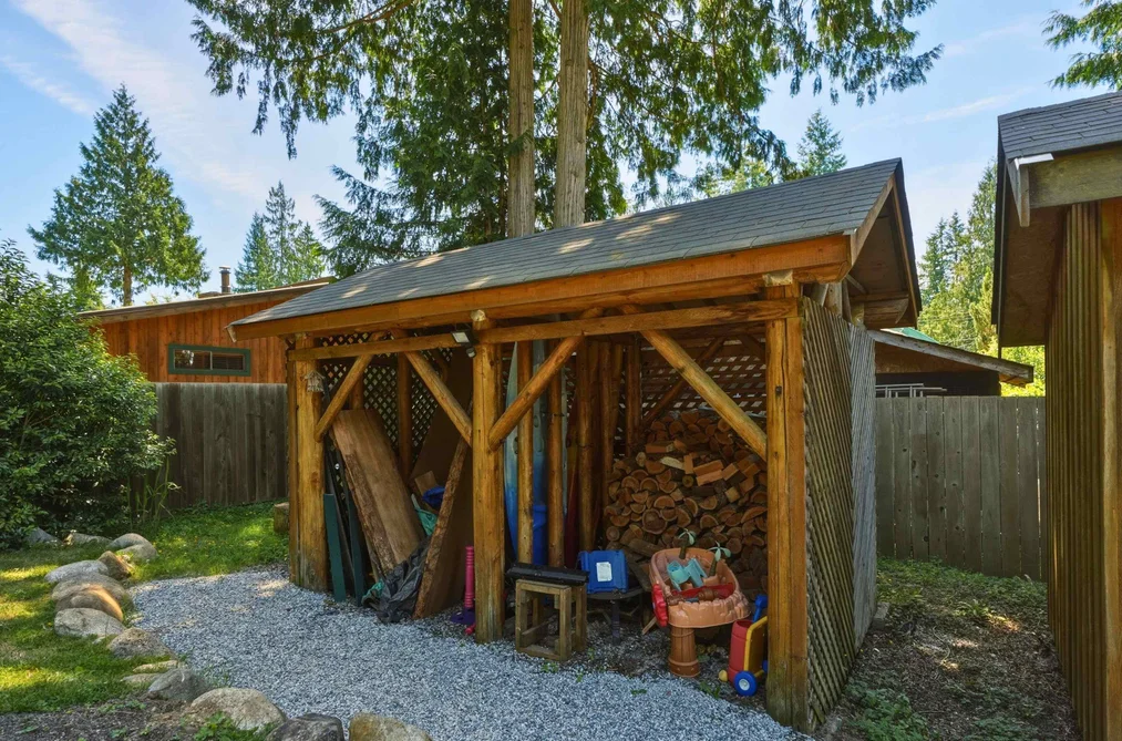 1304 OLES PLACE, Roberts Creek BC V0N 2W2, Roberts Creek BC — Residential for Sale — Photo 22 of 32