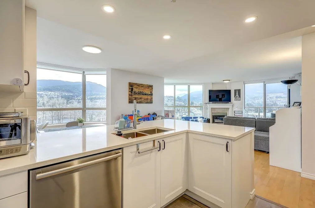 Condo for sale at 1306 1196 Pipeline Road Coquitlam British Columbia - MLS: R3095712