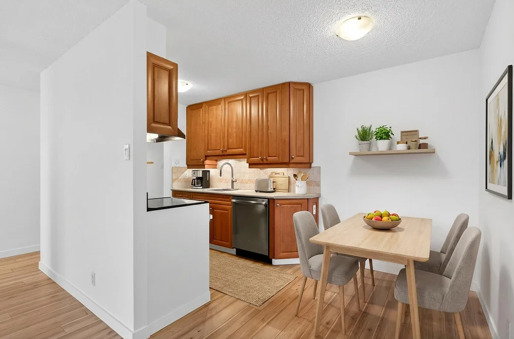 1306 2016 FULLERTON AVENUE, North Vancouver BC V7N 3E9, North Vancouver BC — Residential for Sale - Photo 2