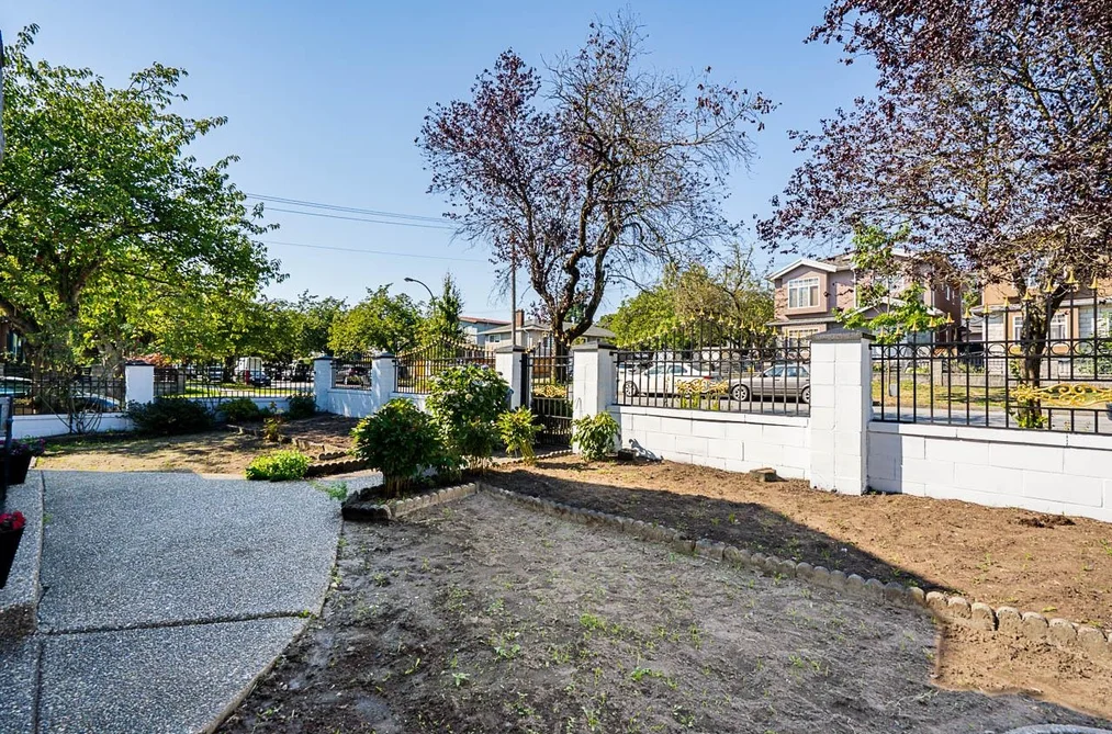 1306 E 60 AVENUE, Vancouver BC V5X 2A9, Vancouver BC — Residential for Sale - Photo 3