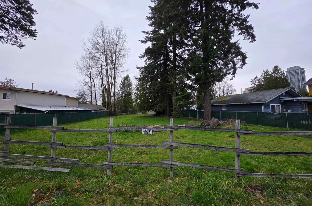 Property for sale at 13069 Old Yale Road Surrey British Columbia - MLS: R3125566
