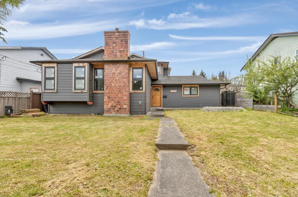 13076 64 AVENUE, Surrey BC V3W 1X7, Surrey BC — Residential for Sale - Photo 2