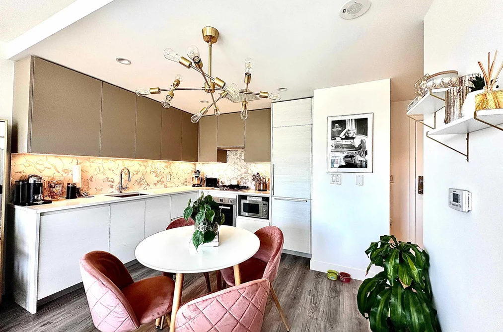 Condo for sale at 1308 8188 Fraser Street Vancouver British Columbia - MLS: R3035726
