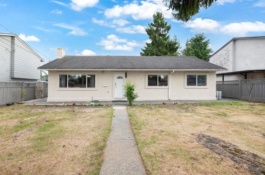 House for sale at 13090 72 Avenue Surrey British Columbia - MLS: R3124809