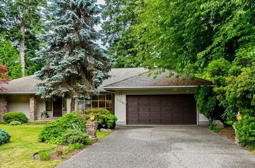 House for sale at 13096 21a Avenue Surrey British Columbia - MLS: R3137797