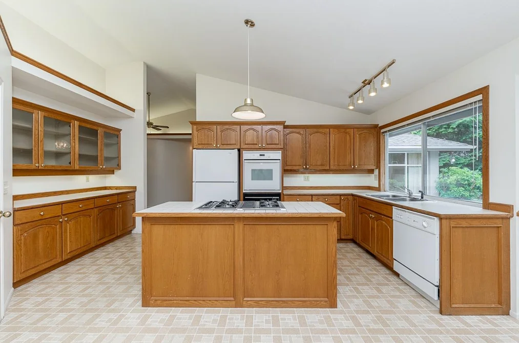 13096 21A AVENUE, Surrey BC V4A 8M3, Surrey BC — Residential for Sale — Photo 8 of 35