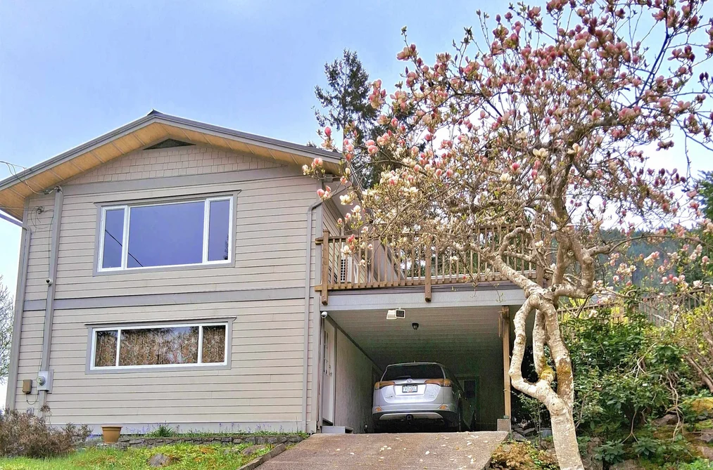House for sale at 13096 Narrows Road Madeira Park British Columbia - MLS: R3160699