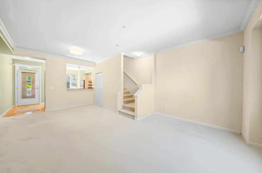 131 9229 UNIVERSITY CRESCENT, Burnaby BC V5A 4Z2, Burnaby BC — Residential for Sale — Photo 11 of 38