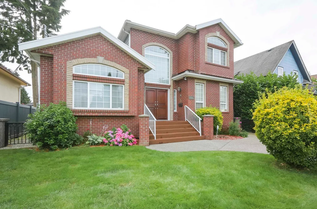 1312 TENTH STREET, New Westminster BC V3M 3H9, New Westminster BC — Residential for Sale - Photo 2