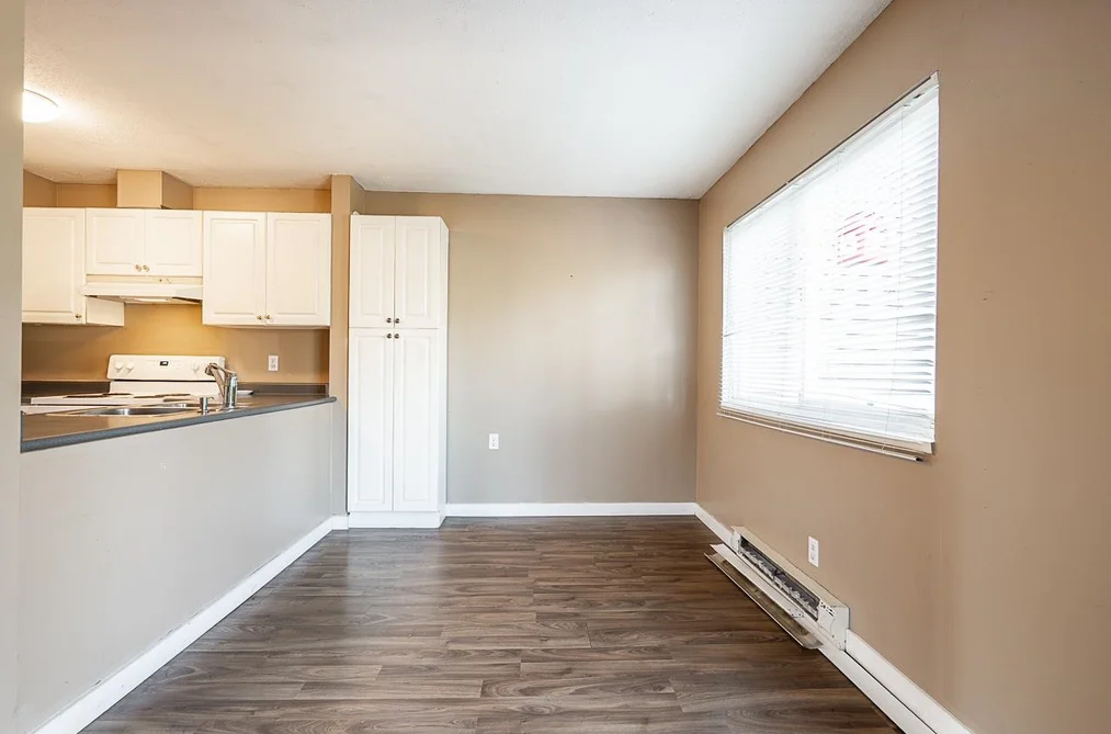 13127 Balloch Drive, Surrey, BC - Half Duplex for Sale - Photo 10 of 39 13127 Balloch Drive, Surrey, BC - Half Duplex for Sale - Photo 10 of 39