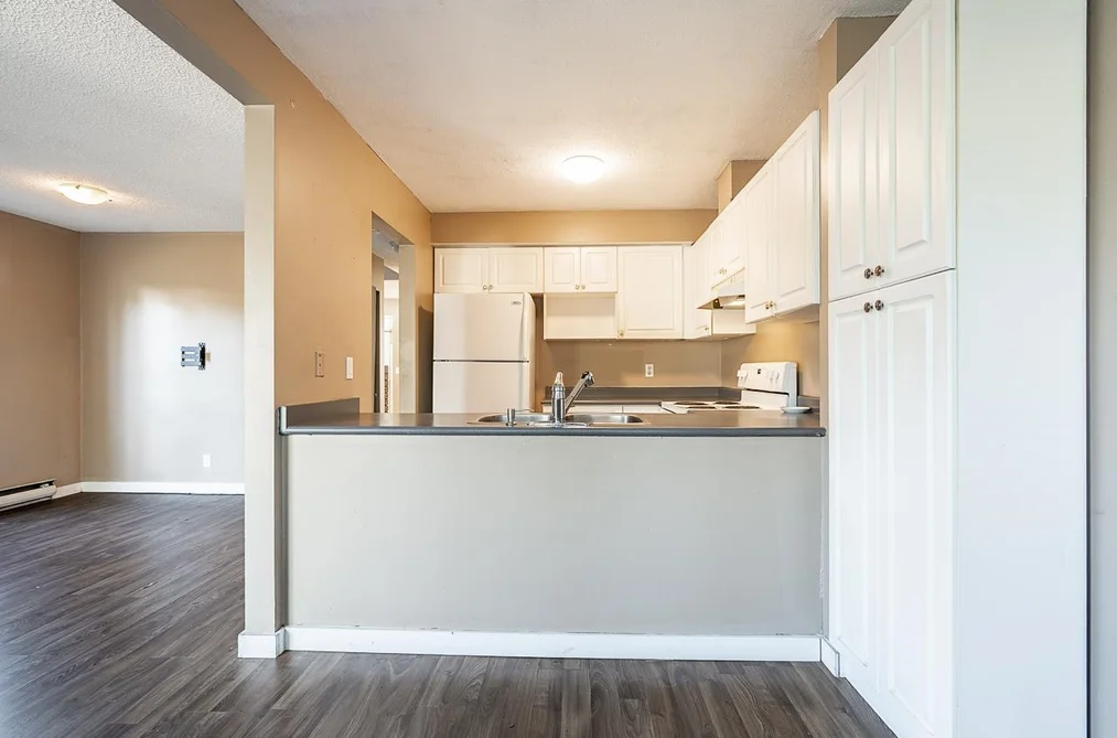 13127 Balloch Drive, Surrey, BC - Half Duplex for Sale - Photo 12 of 39 13127 Balloch Drive, Surrey, BC - Half Duplex for Sale - Photo 12 of 39