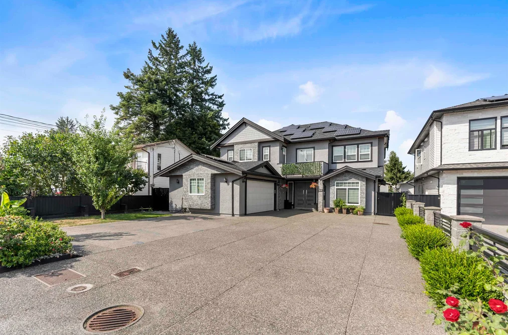 13145 68 AVENUE, Surrey BC V3W 2E5, Surrey BC — Residential for Sale - Photo 2