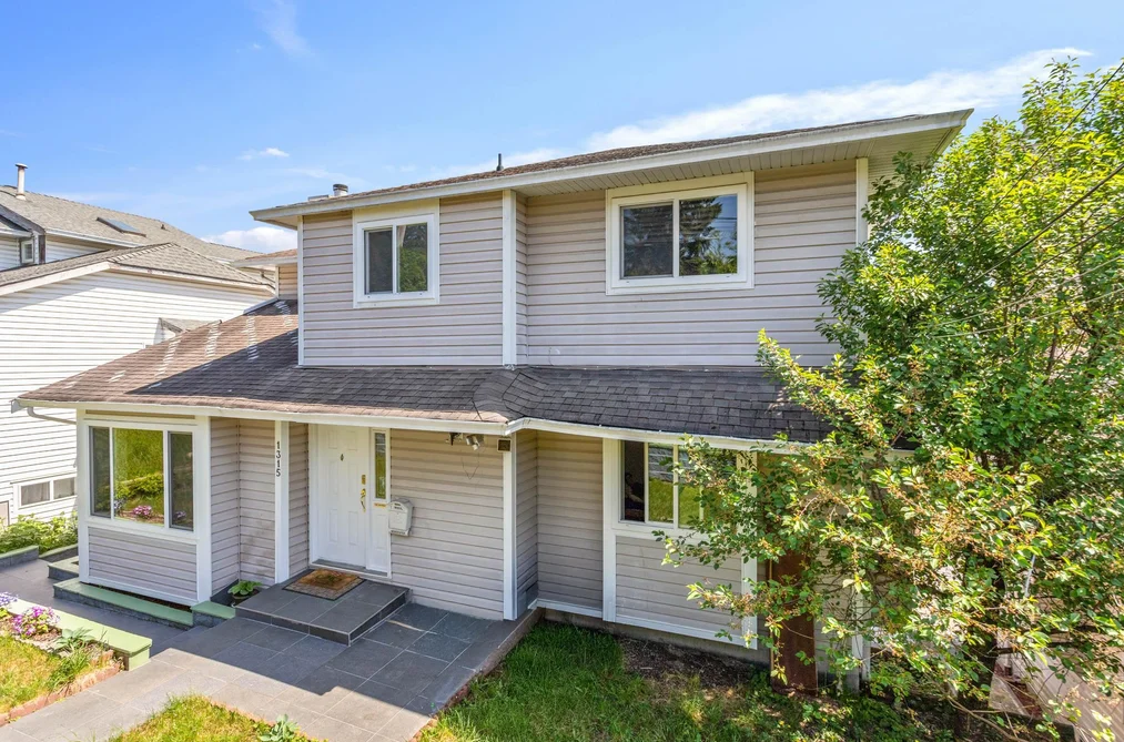 House for sale at 1315 Johnson Street Coquitlam British Columbia - MLS: R3120928