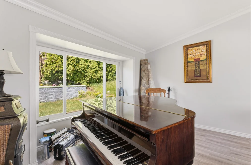 1315 JOHNSON STREET, Coquitlam BC V3B 4T6, Coquitlam BC — Residential for Sale - Photo 4
