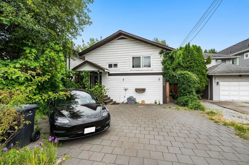 1315 Pitt River Rd, Port Coquitlam, BC - MLS: R3147057