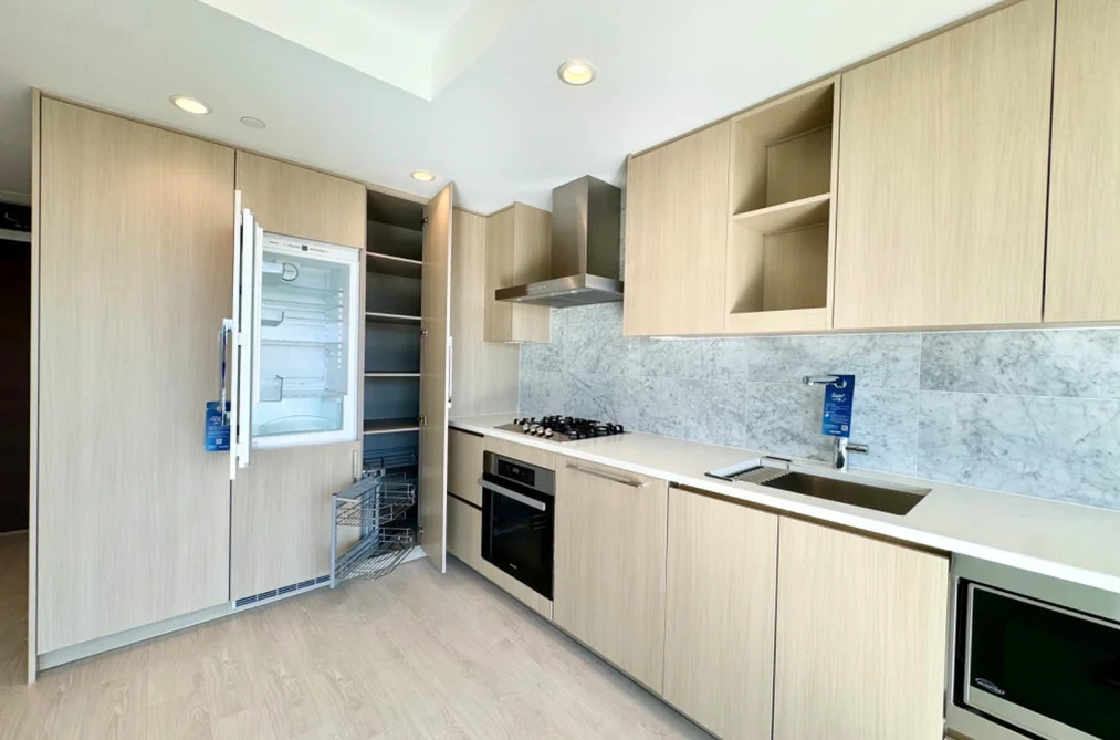 1318 1768 COOK STREET, Vancouver BC V5Y 0N3, Vancouver BC — Residential for Sale - Photo 2