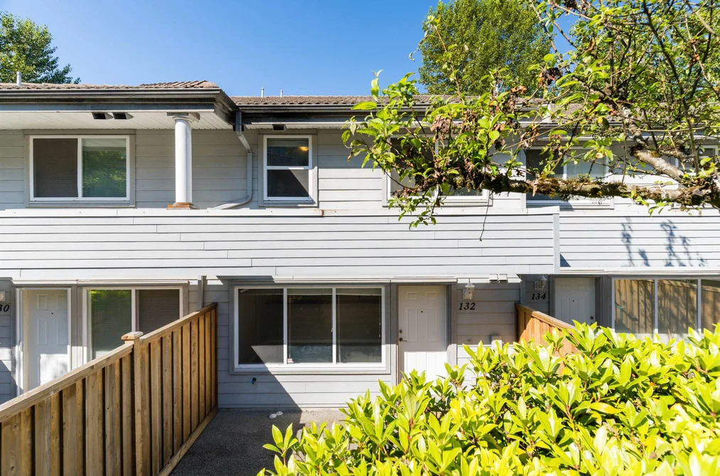 132 SHORELINE CIRCLE, Port Moody BC V3H 5B3, Port Moody BC — Residential for Sale - Photo 2