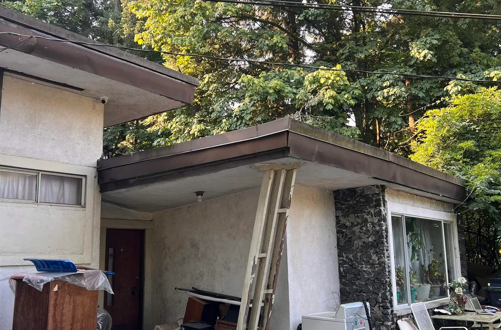 House for sale at 1320 Austin Avenue Coquitlam British Columbia - MLS: R3050648