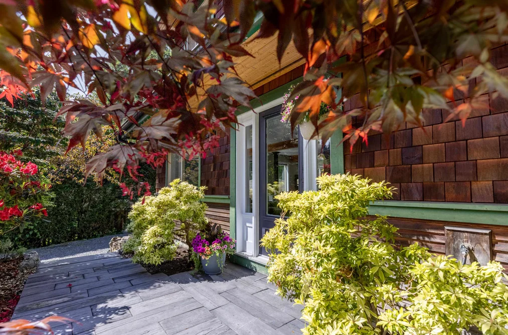 1320 EAGLE CLIFF ROAD, Bowen Island BC V0N 1G1, Bowen Island BC — Residential for Sale - Photo 2