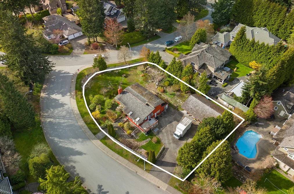 13201 23A AVENUE, Surrey BC V4A 9W5, Surrey BC — Residential for Sale - Photo 2