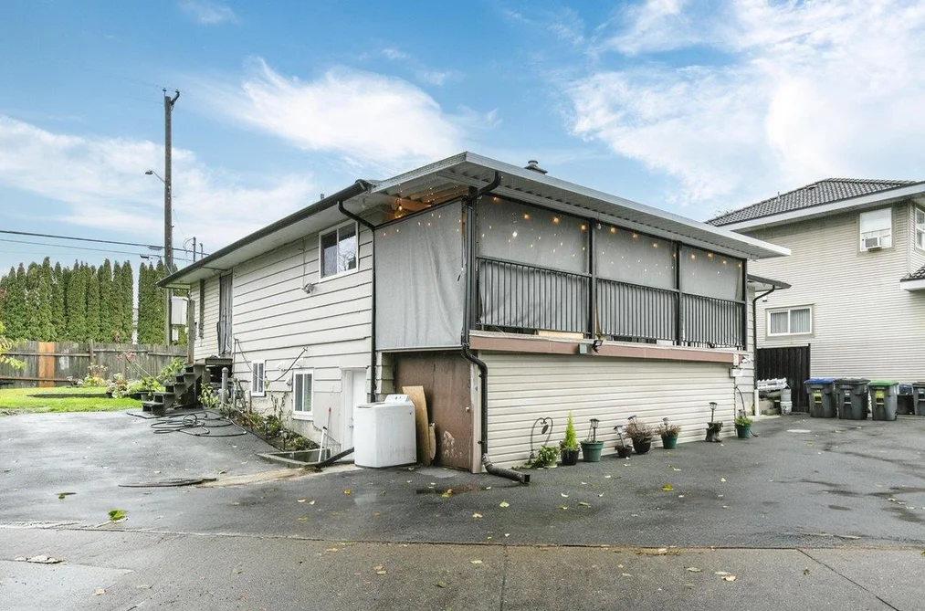 13229 87B AVENUE, Surrey BC V3W 6B9, Surrey BC — Residential for Sale - Photo 2