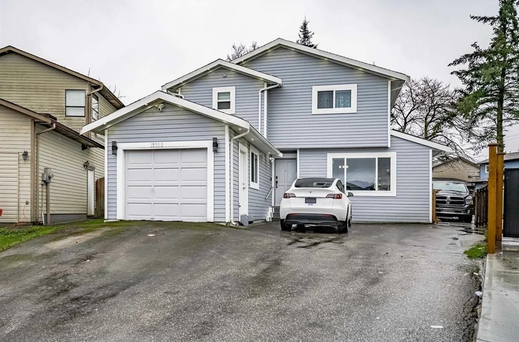 House for sale at 13232 82 Avenue Surrey British Columbia - MLS: R3118786
