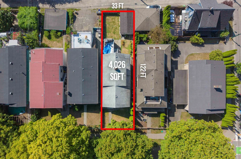 House for sale at 1324 E 10th Avenue Vancouver British Columbia - MLS: R3162556