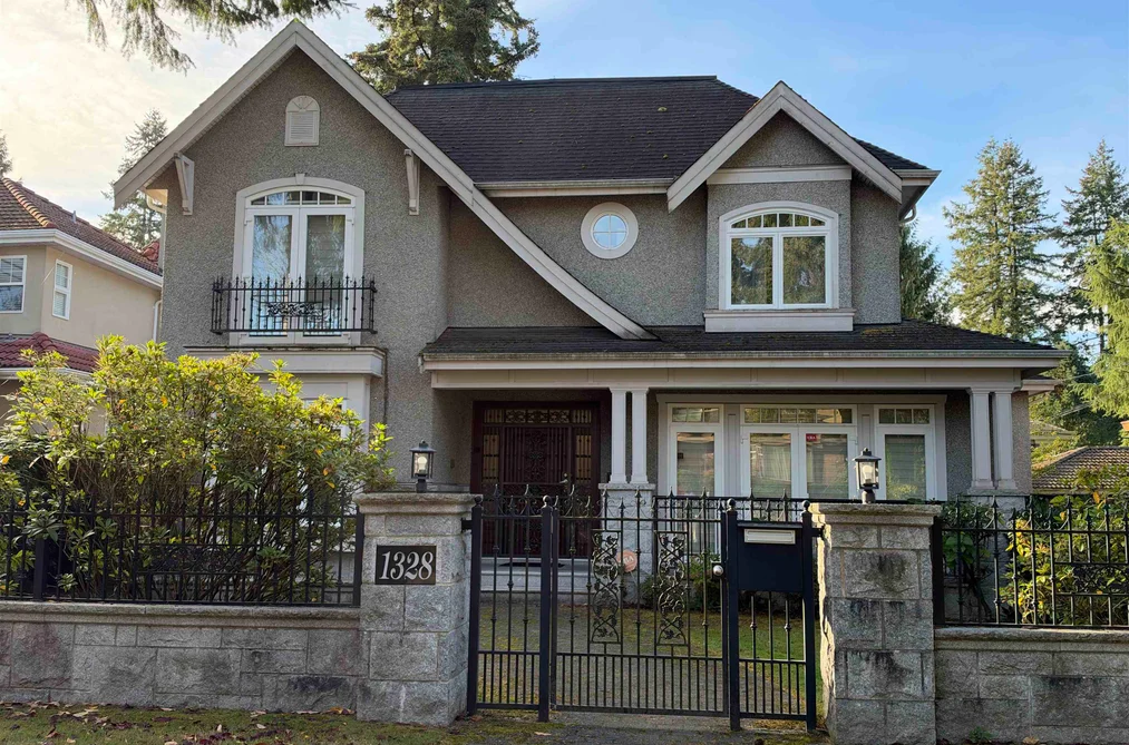 1328 Dogwood Ave, Vancouver, BC - MLS: R3174251