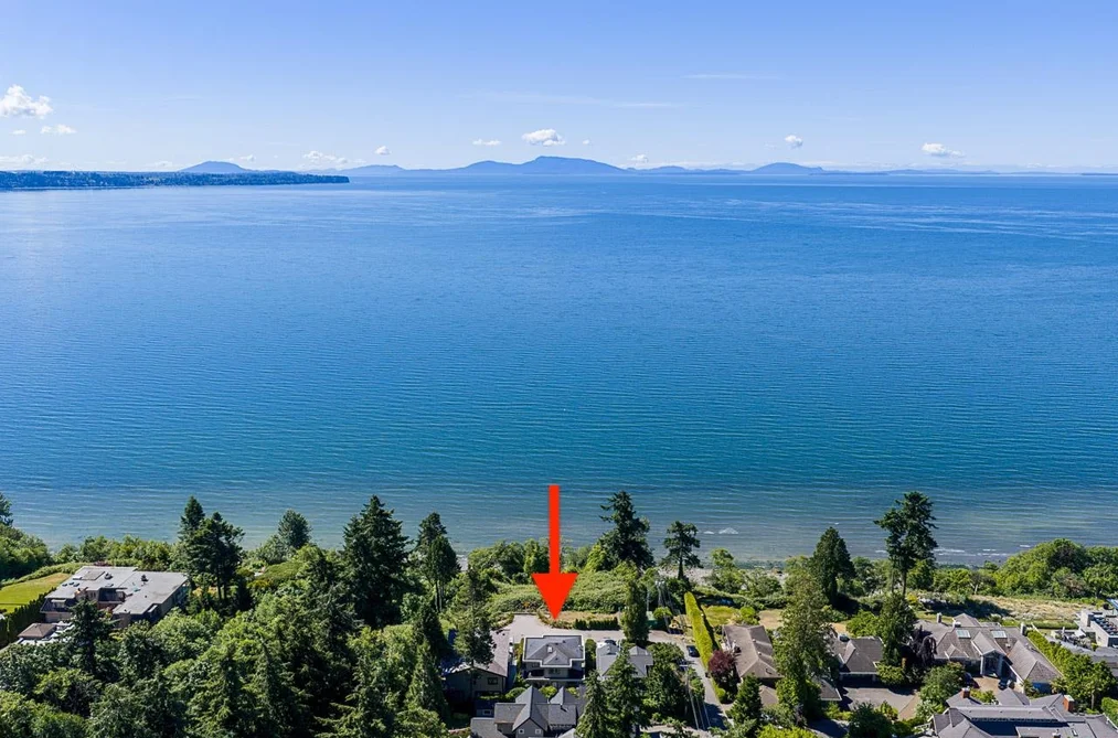 House for sale at 13289 12b Avenue Surrey British Columbia - MLS: R3135941