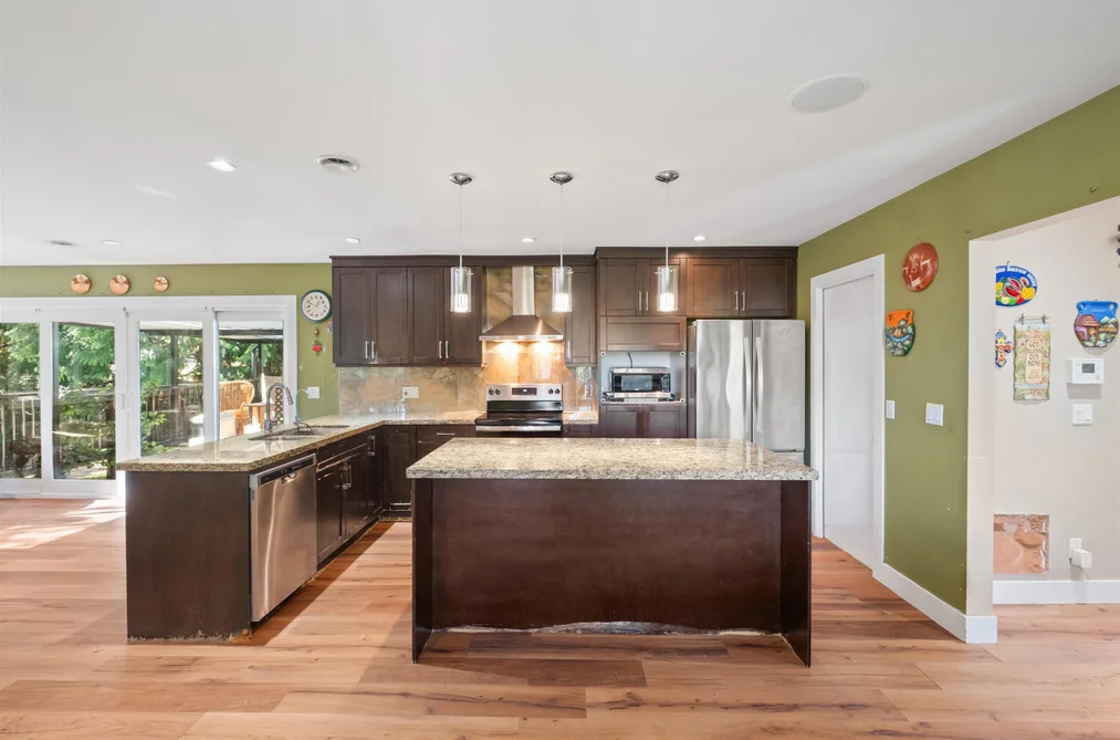 1329 APPIN ROAD, North Vancouver BC V7J 2T4, North Vancouver BC — Residential for Sale - Photo 4