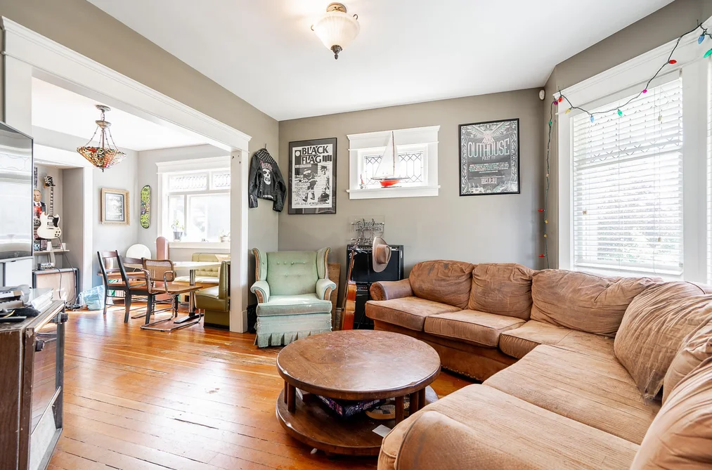 1329 E 12TH AVENUE, Vancouver BC V5N 2A1, Vancouver BC — Residential for Sale — Photo 2 of 12
