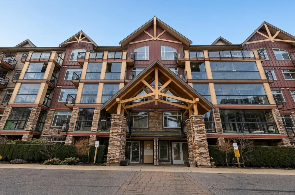 Condo for sale at 133 8288 207a Street Langley British Columbia - MLS: R3167372