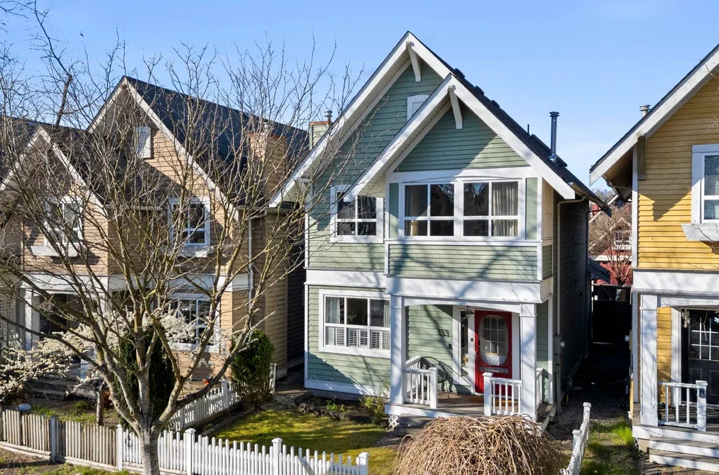 133 STAR CRESCENT, New Westminster BC V3M 6X6, New Westminster BC — Residential for Sale - Photo 2