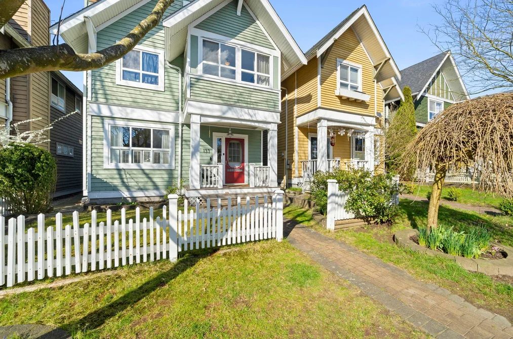 133 STAR CRESCENT, New Westminster BC V3M 6X6, New Westminster BC — Residential for Sale - Photo 3
