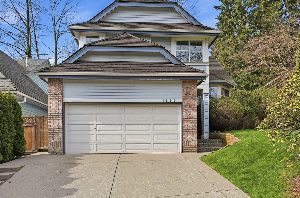 House for sale at 1330 Cimarron Drive Coquitlam British Columbia - MLS: R3107324