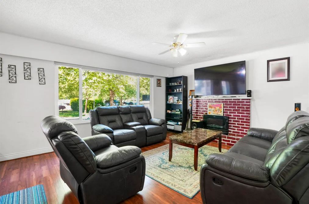 13312 SUTTON PLACE, Surrey BC V3V 6P8, Surrey BC — Residential for Sale - Photo 5