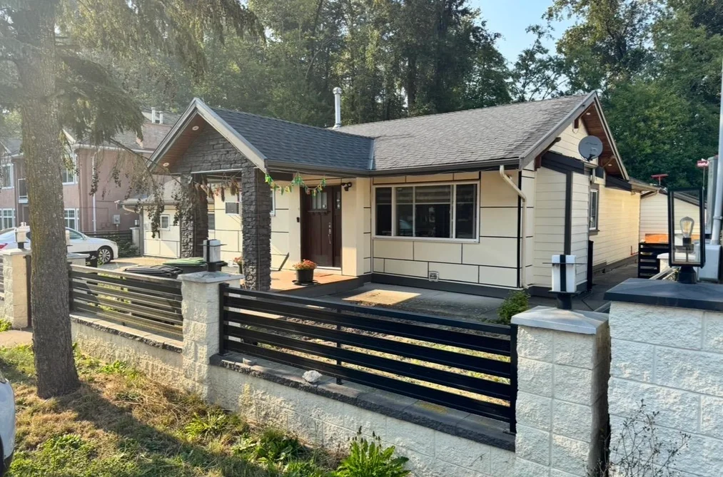 House for sale at 13317 84 Avenue Surrey British Columbia - MLS: R3154604