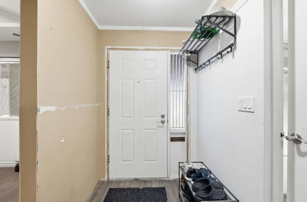 13323 71B AVENUE, Surrey BC V3W 7Z5, Surrey BC — Residential for Sale - Photo 2