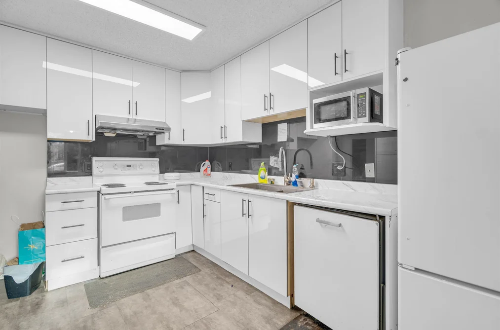 Townhouse for sale at 13335 70b Avenue Surrey British Columbia - MLS: R3104040