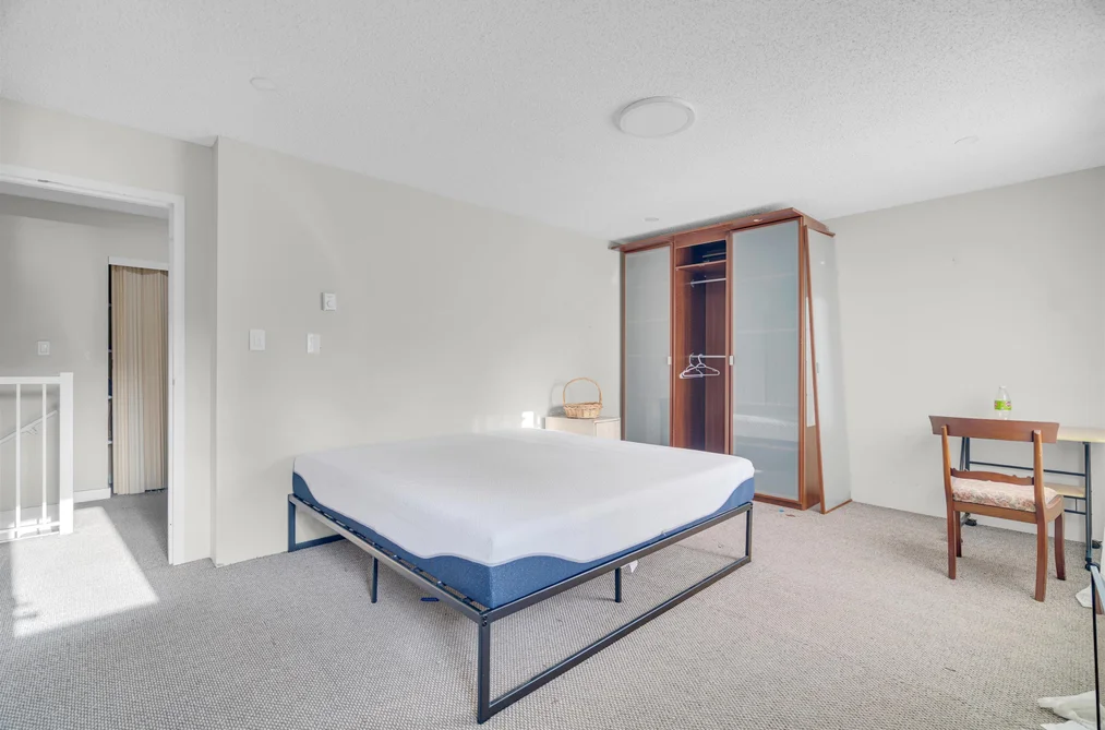 13335 70B AVENUE, Surrey BC V3W 7Z3, Surrey BC — Residential for Sale - Photo 6