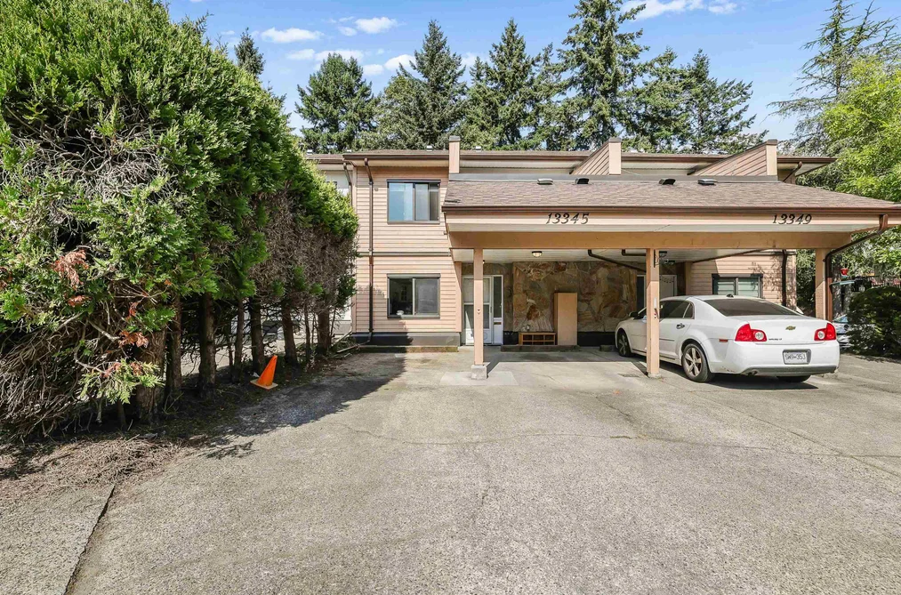 Townhouse for sale at 13345 70b Avenue Surrey British Columbia - MLS: R3098263