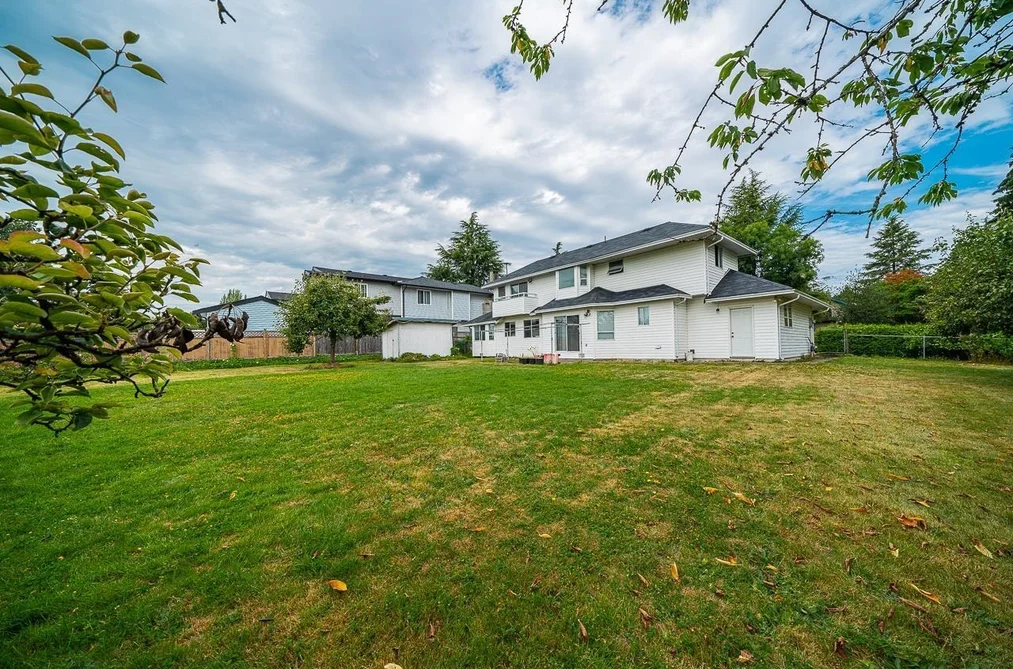 House for sale at 13346 92 Avenue Surrey British Columbia - MLS: R3101377