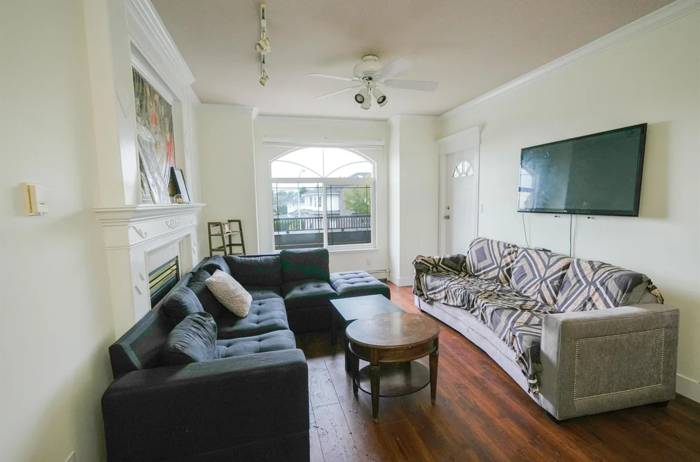 13347 89 Avenue, Surrey, BC - MLS: R3161793 - Photo 2 13347 89 Avenue, Surrey, BC - MLS: R3161793 - Photo 2