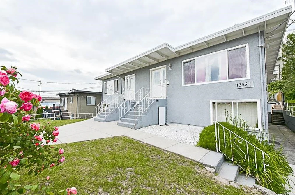 1335 1337 KAMLOOPS STREET, New Westminster BC V6E 4A4, New Westminster BC — Residential Income for Sale - Photo 4