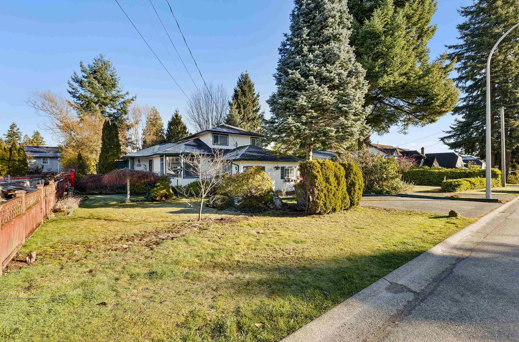 House for sale at 13385 60 Avenue Surrey British Columbia - MLS: R3095977