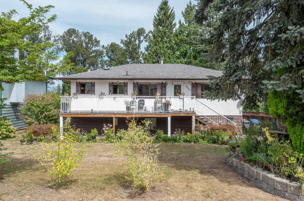House for sale at 13389 Crestview Drive Surrey British Columbia - MLS: R3152998