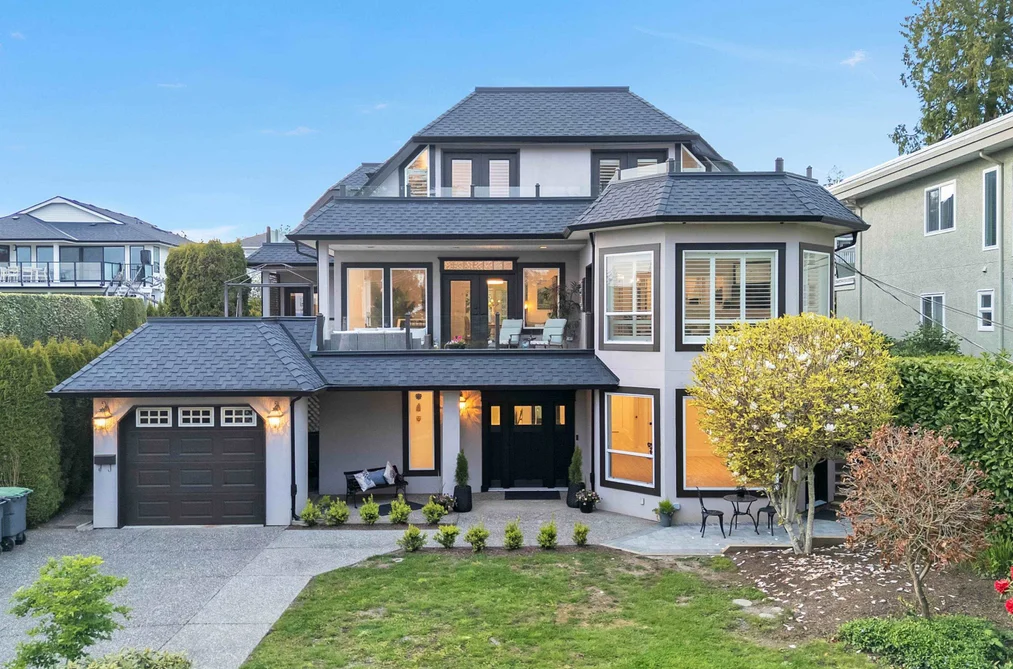 House for sale at 13407 Marine Drive Surrey British Columbia - MLS: R3115077