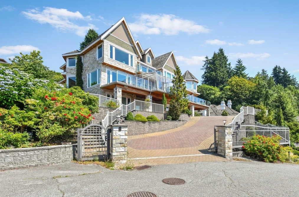 House for sale at 13421 55a Avenue Surrey British Columbia - MLS: R3149009