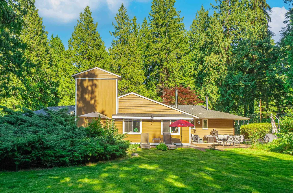 House for sale at 13425 Woodcrest Drive Surrey British Columbia - MLS: R3109094